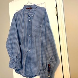 Izod shirt -great quality and excellent pre owned condition - Neutral w/sleeves